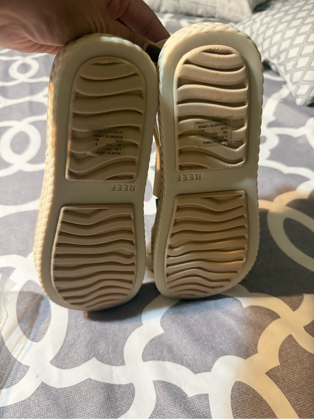Reef Kids Cream Slip-On Sneakers